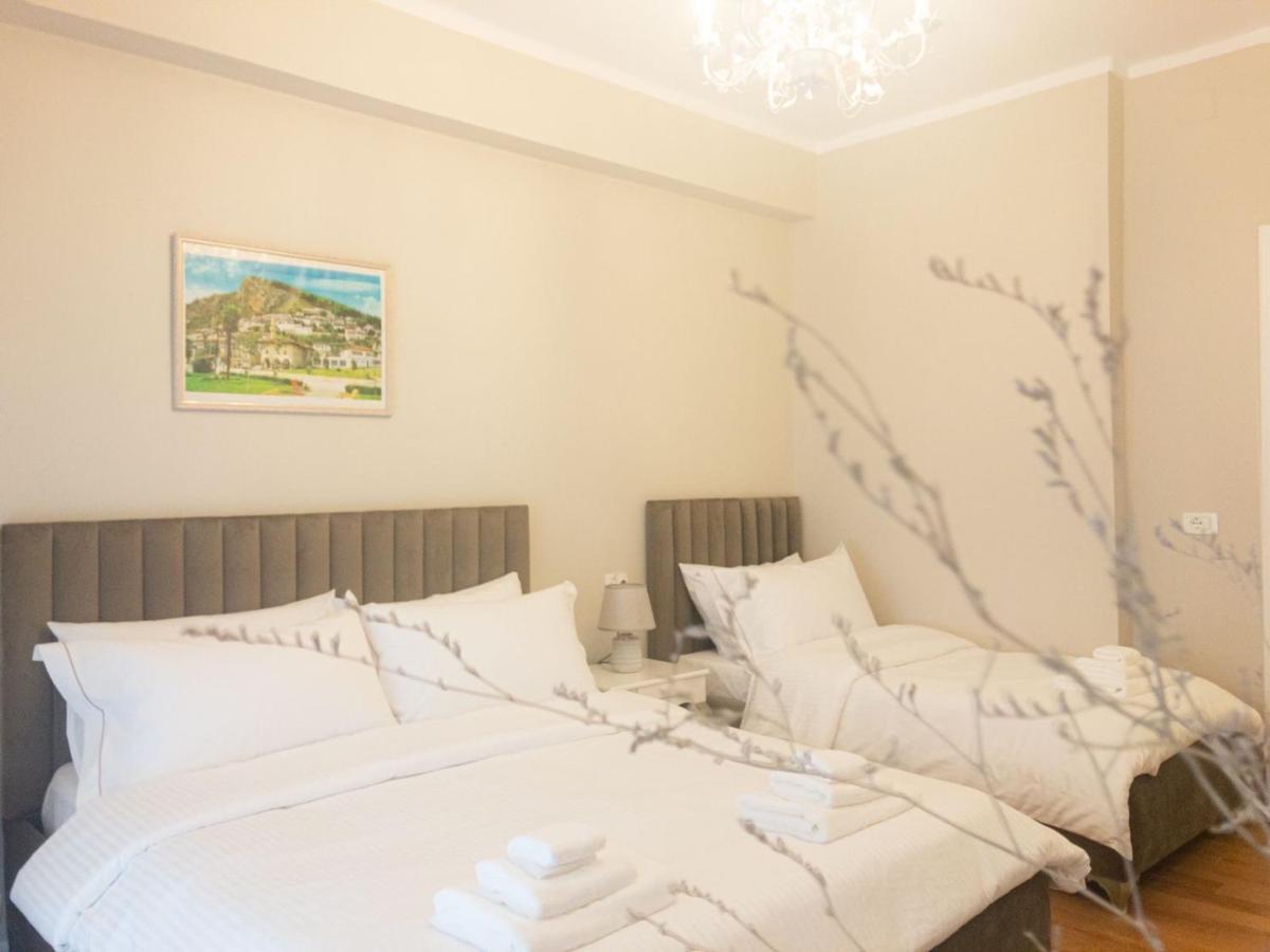 Olimpia Inn Berat Exteriér fotografie